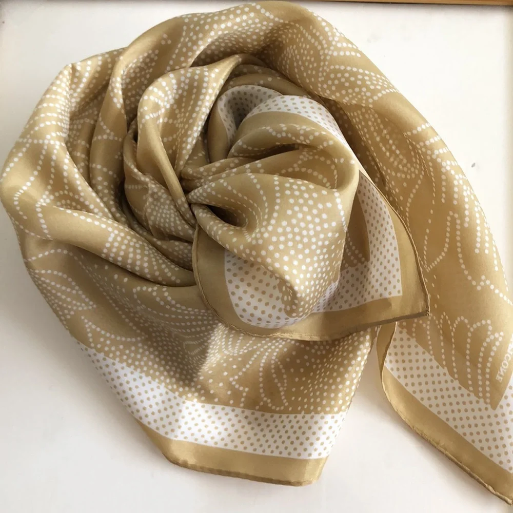VTG Evan Picone Dotted Floral Pattern Golden Look Silk Square Scarf